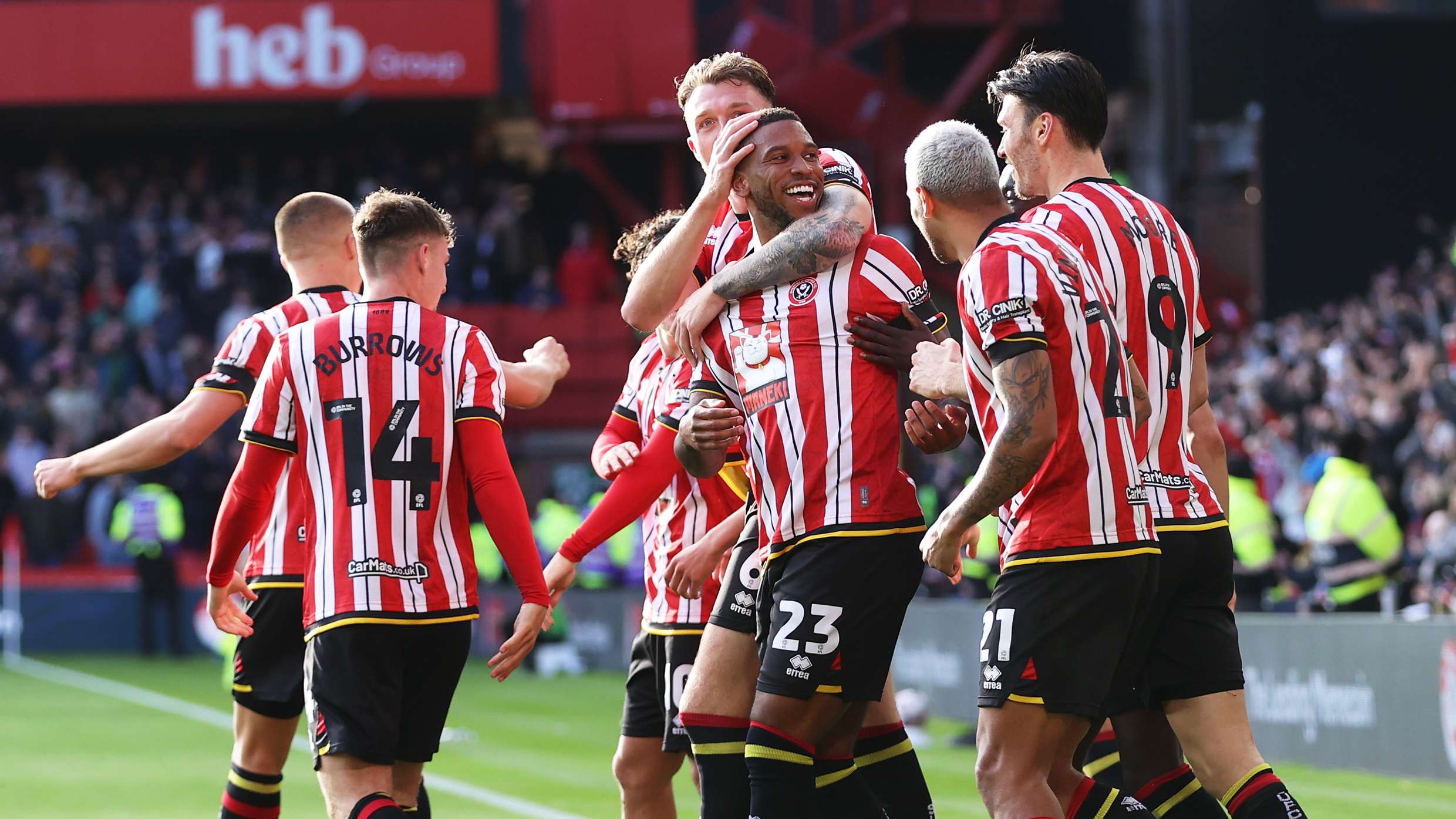 传递火神杯 领唱国歌，四名定日震区藏族孩子登上中超开幕式，“足球让我变得开朗自信”.