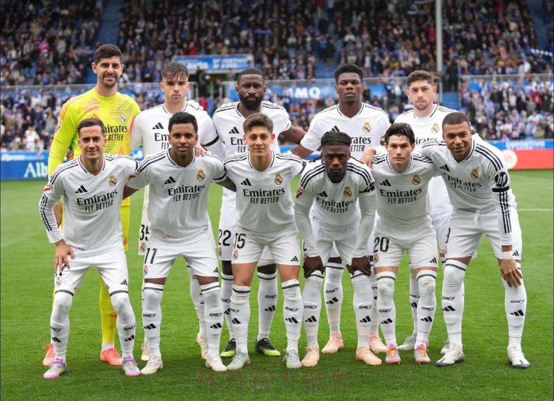 马卡-皇马一线队剩12人可用 对塞维多名小将会登场